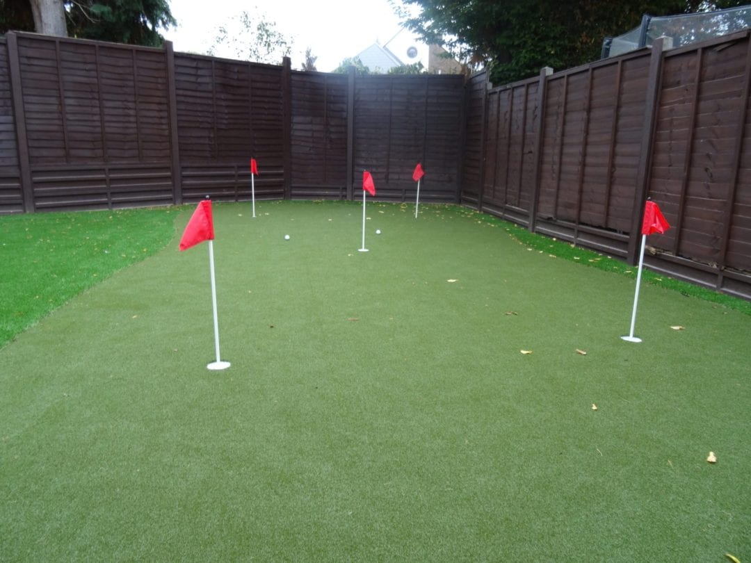 Garden with putting green