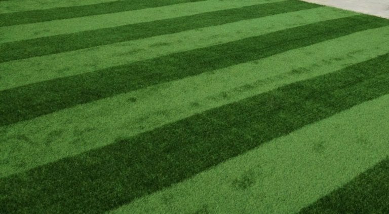 Striped artificial lawn